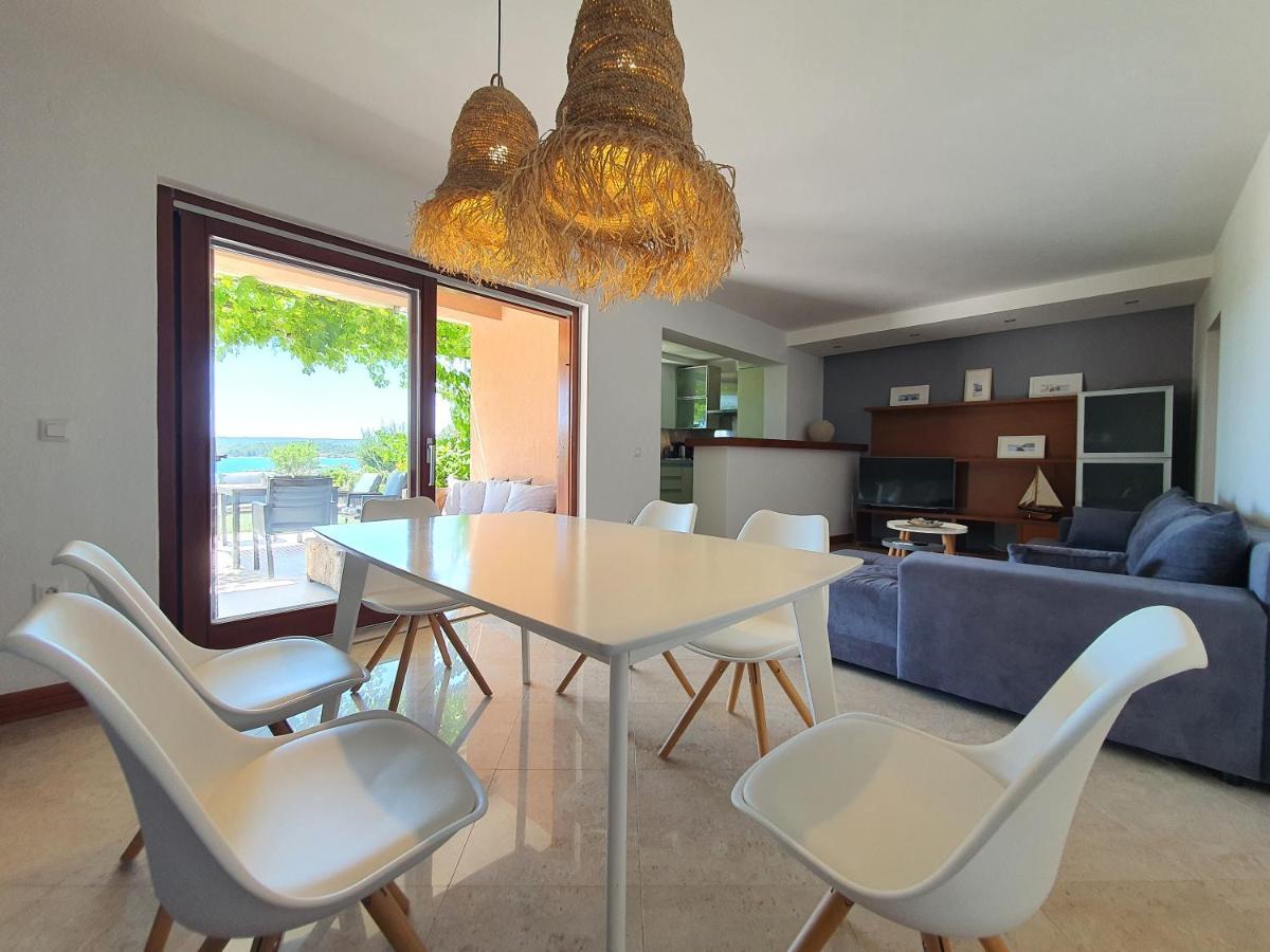 Apartments Villa Oliva 투라니 외부 사진