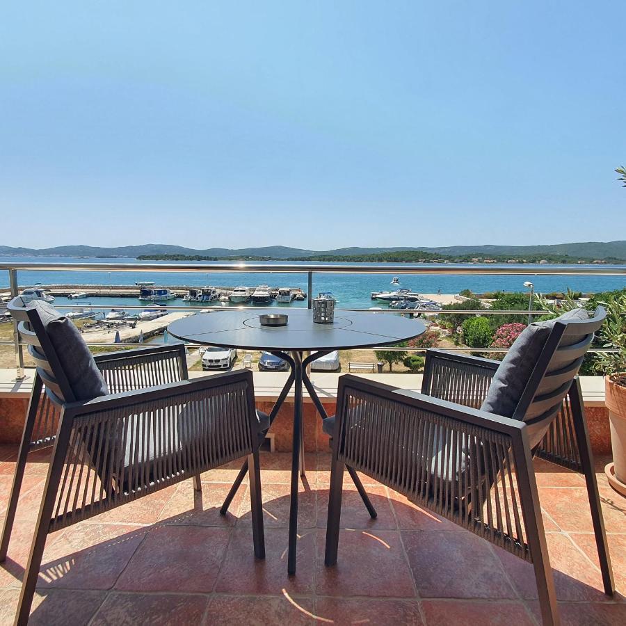 Apartments Villa Oliva 투라니 외부 사진