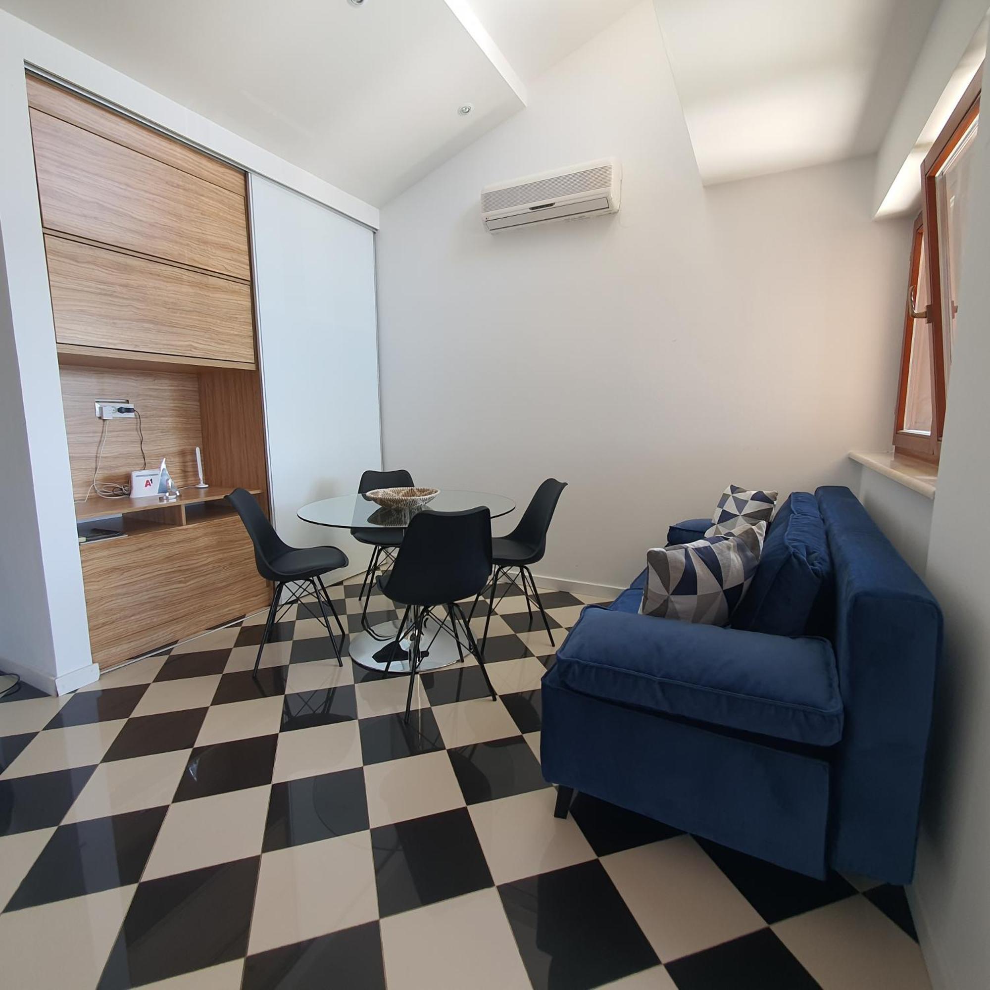 Apartments Villa Oliva 투라니 객실 사진