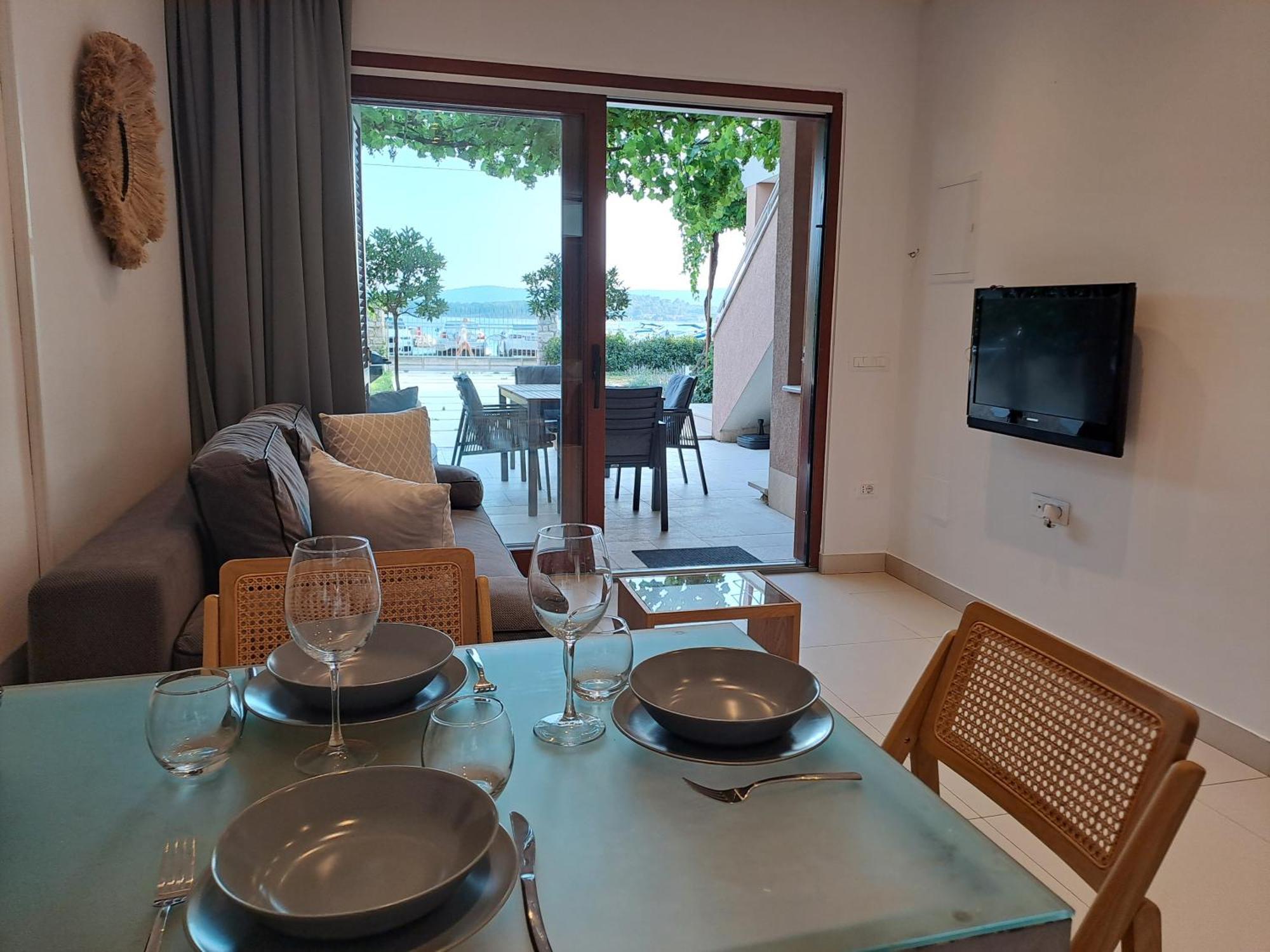 Apartments Villa Oliva 투라니 외부 사진