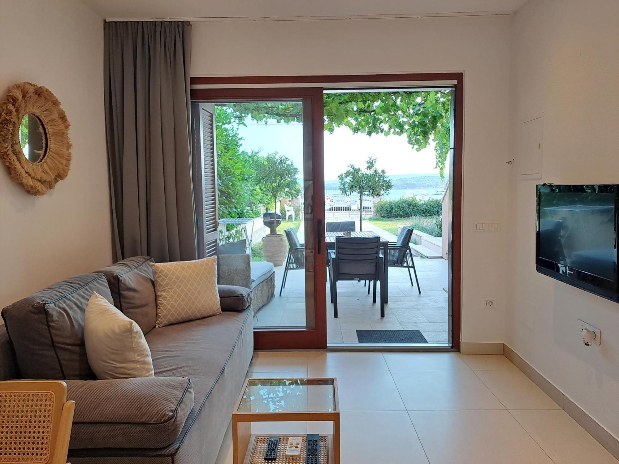Apartments Villa Oliva 투라니 외부 사진